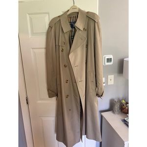 Men’s Burberry trench coat